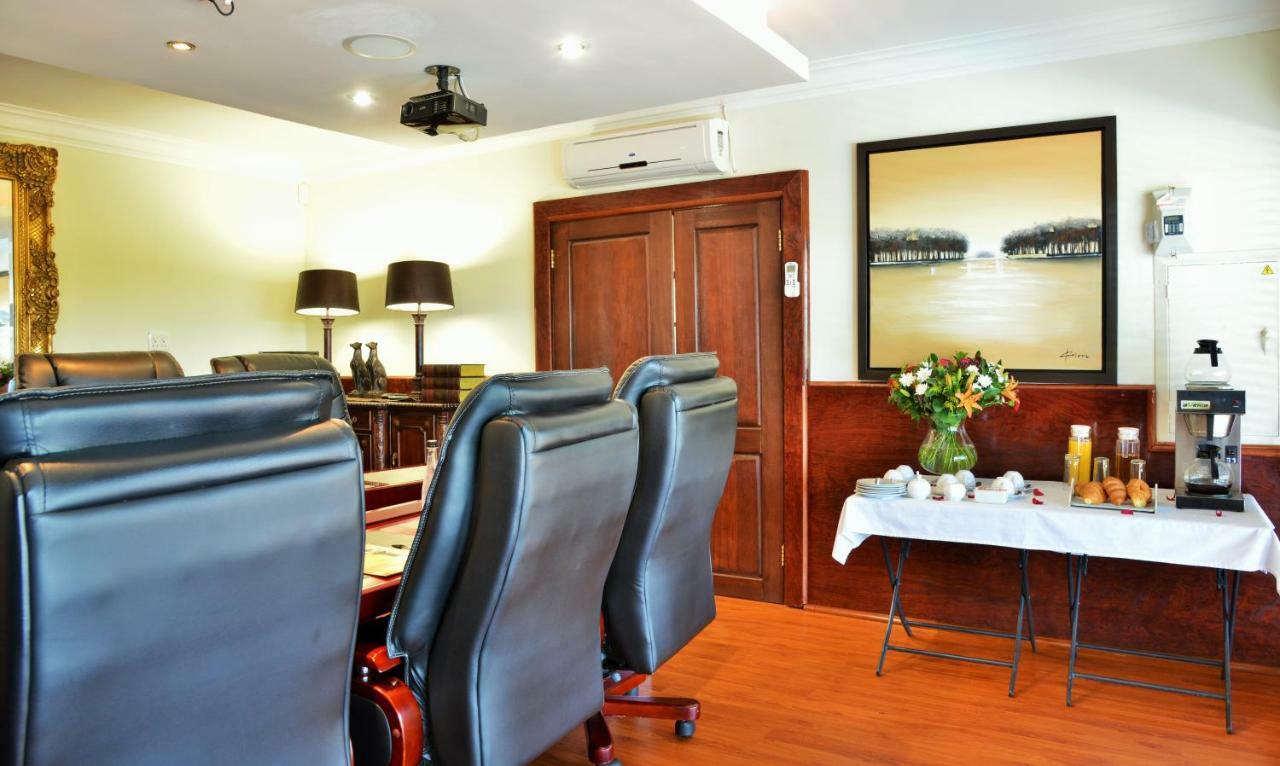 Stirling Manor Boutique Guest House 하트비스푸르트 외부 사진